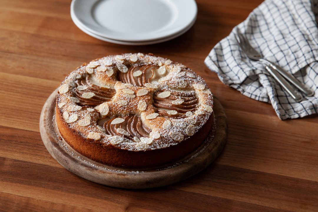 Almond cake with pear